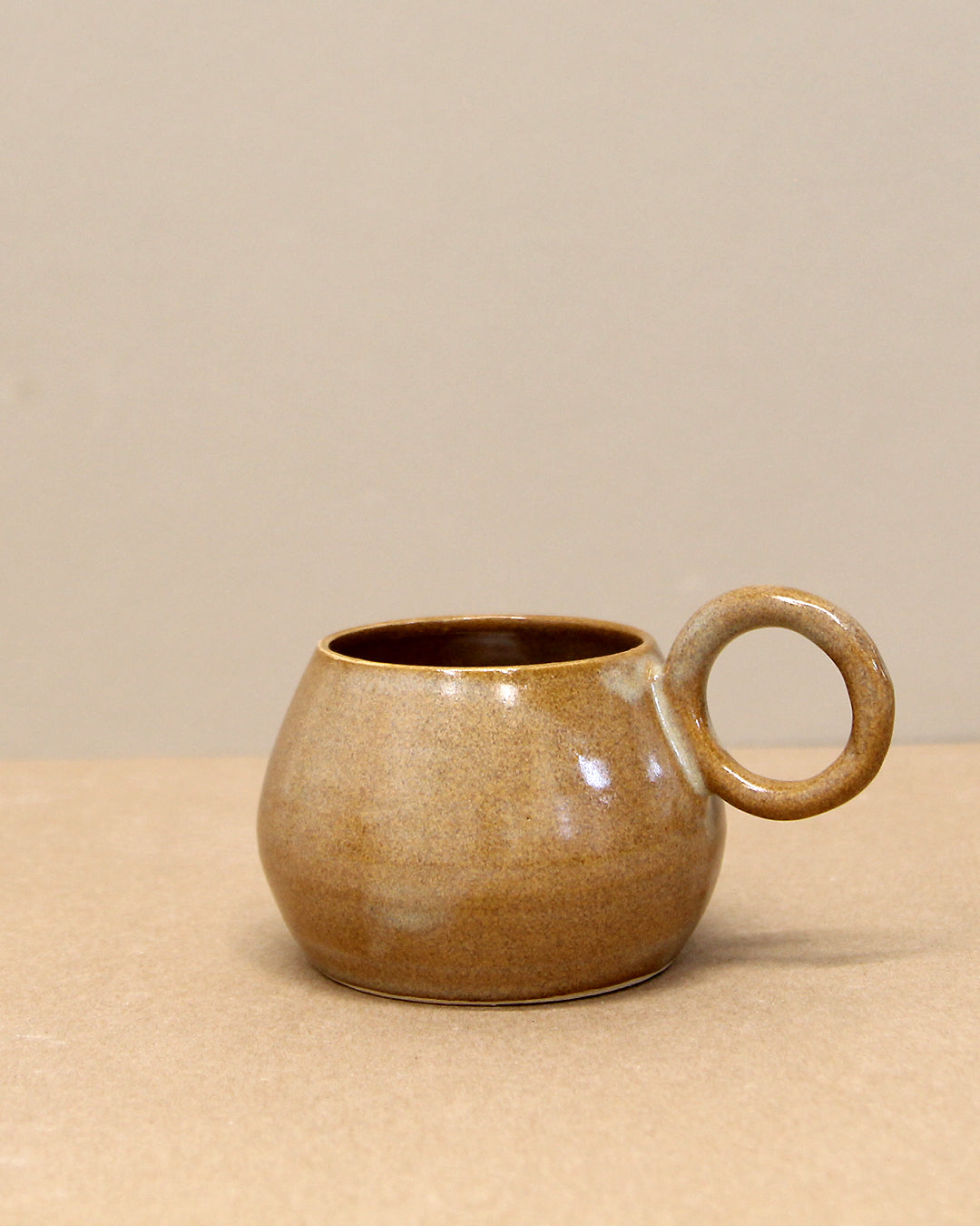 Rounded coffee mug