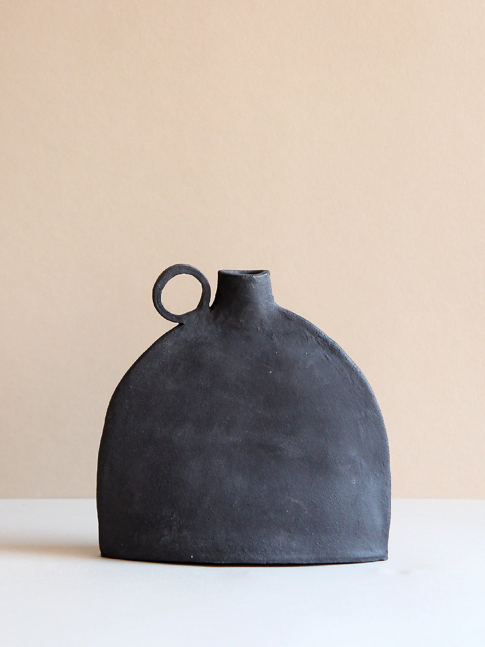 Ring vase - Black Stoneware